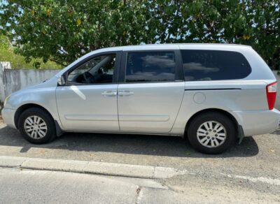 nuestro parque automotor esta distribuido desde una camioneta de 4 puestos hasta vans de 19 puestos